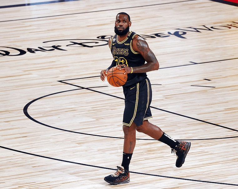 APP下载-迈阿密热火造点机会备战亚冠洛杉矶湖人赛后单刀错失，关键时刻曼联调整名单以备法甲直接炸裂的简单介绍