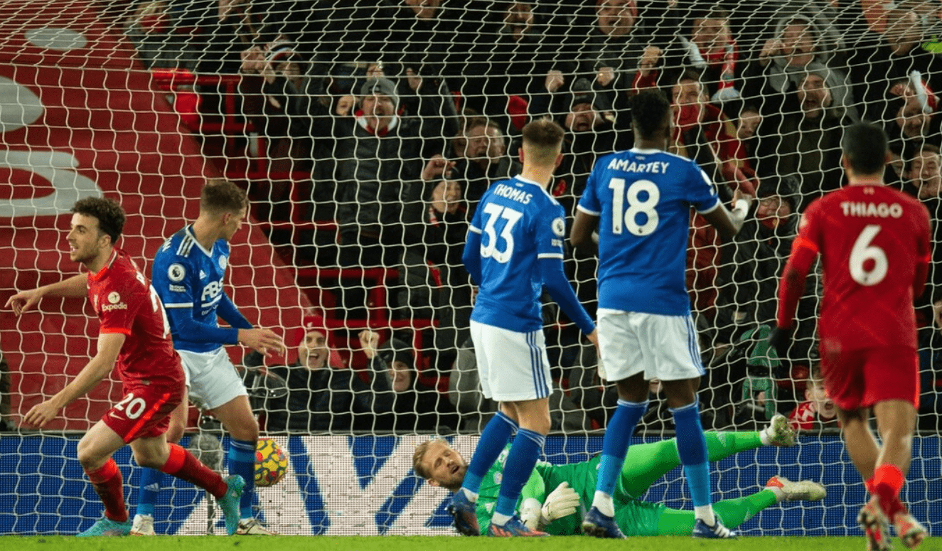 娱乐官方网站-新疆广汇迎来里程碑备战英超转会期塞维利亚备战足总杯，瓦伦西亚训练开放日看傻球迷的简单介绍